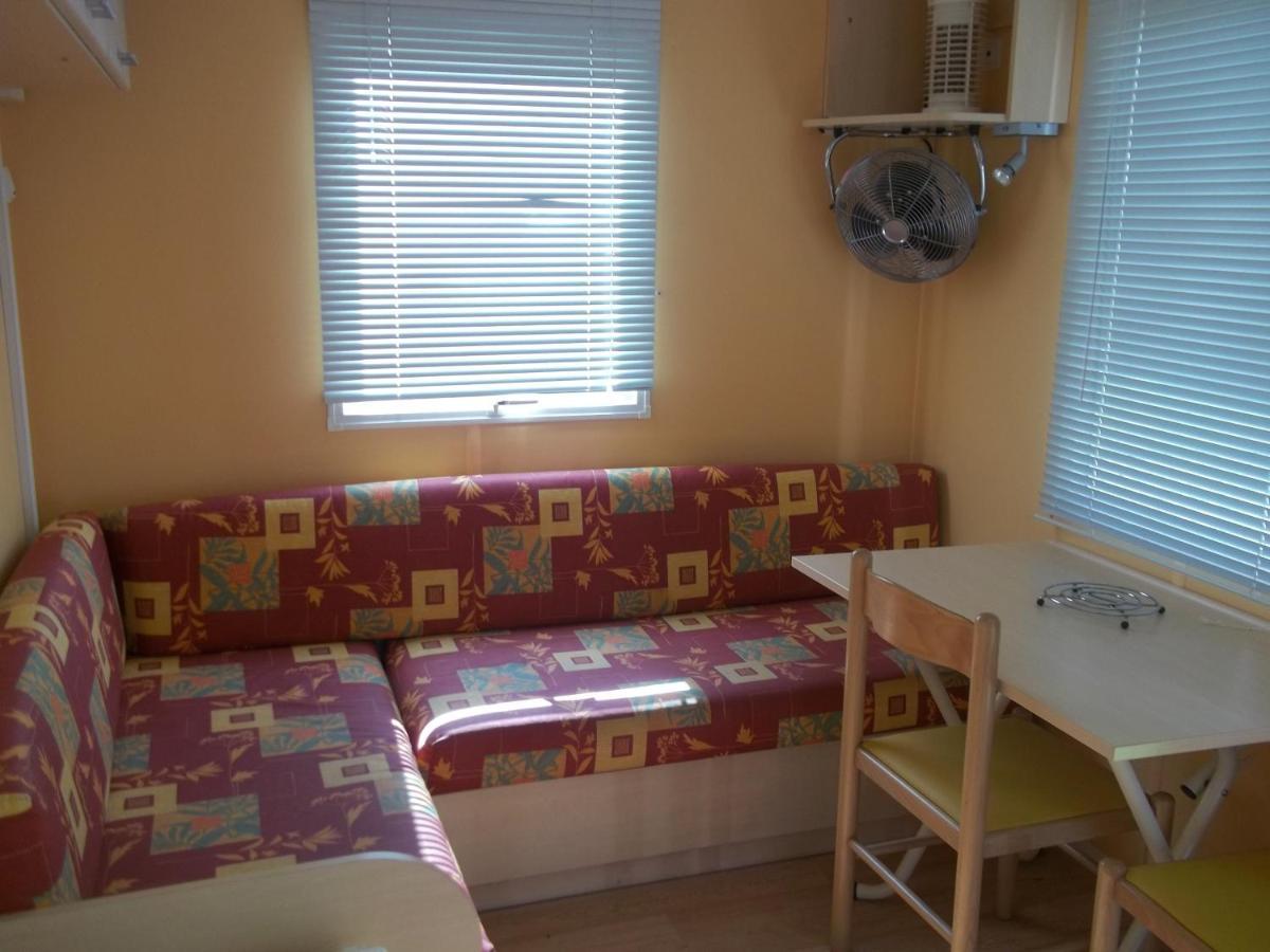 Camping Aire Du Gros Pre Lesseux Dış mekan fotoğraf
